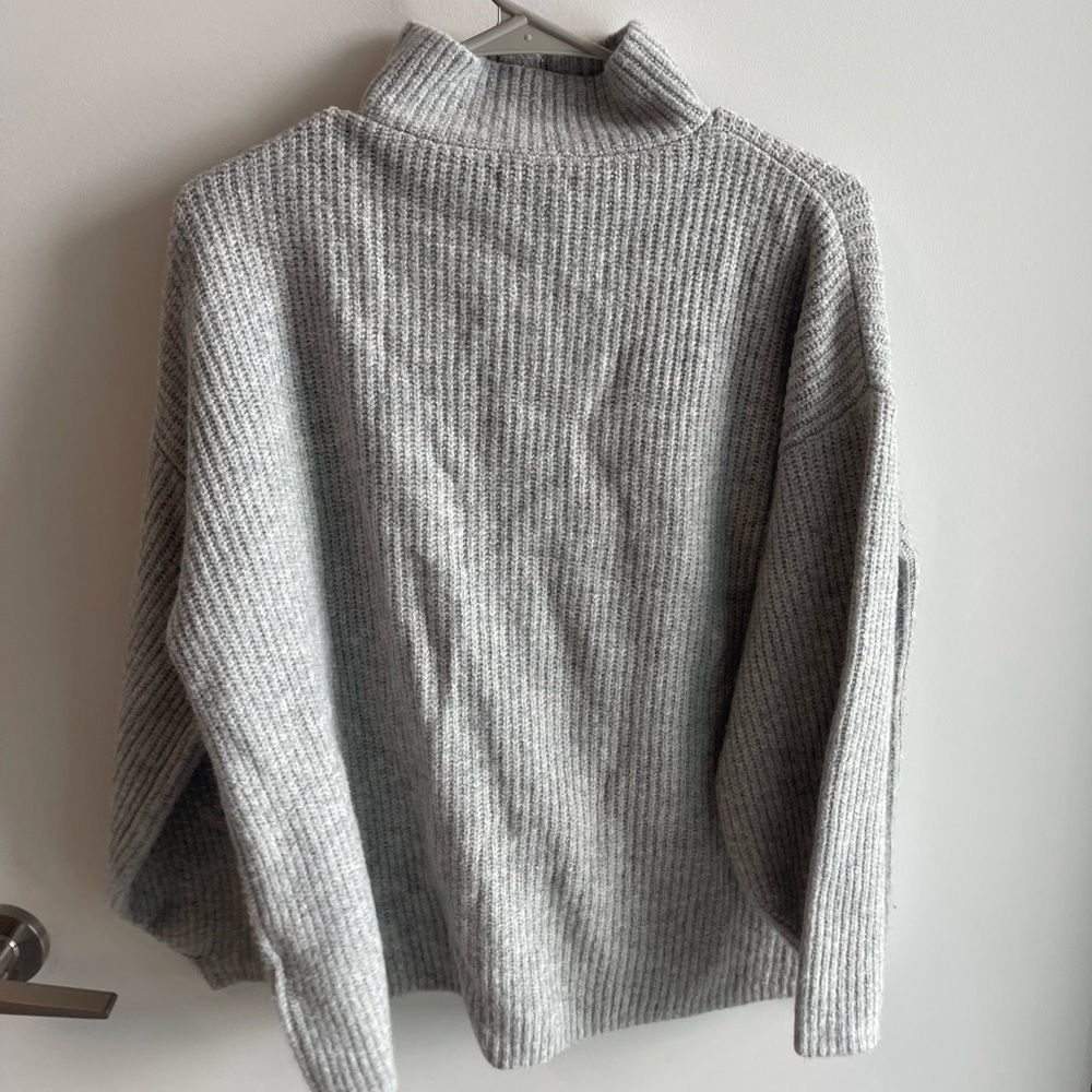 Daily Ritual Gray Ribbed Knit Sweater - Picture 5 of 5